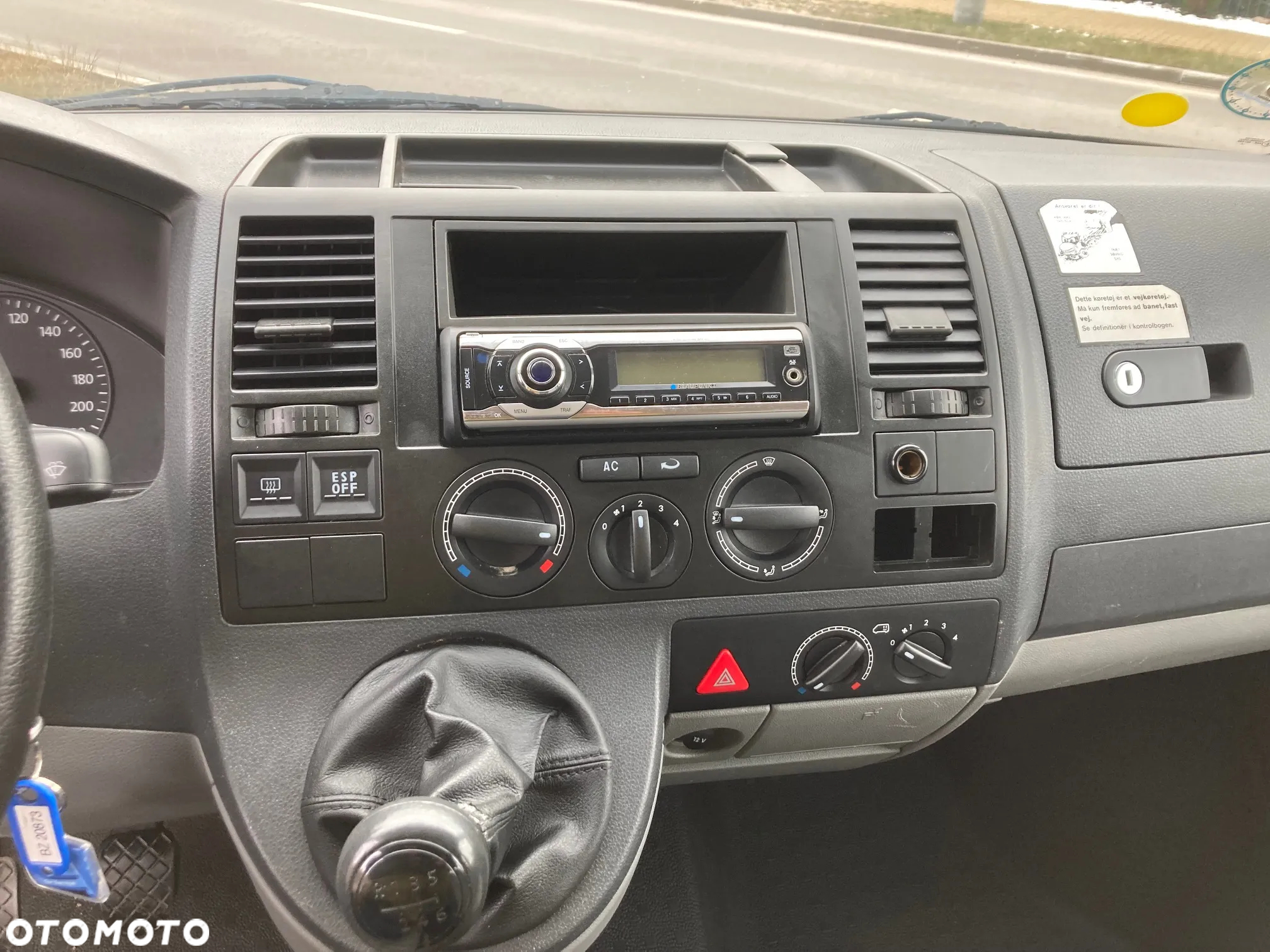 Volkswagen Transporter - 7