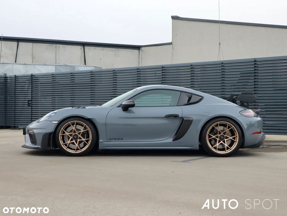 Porsche 718 Cayman GT4 RS - 2