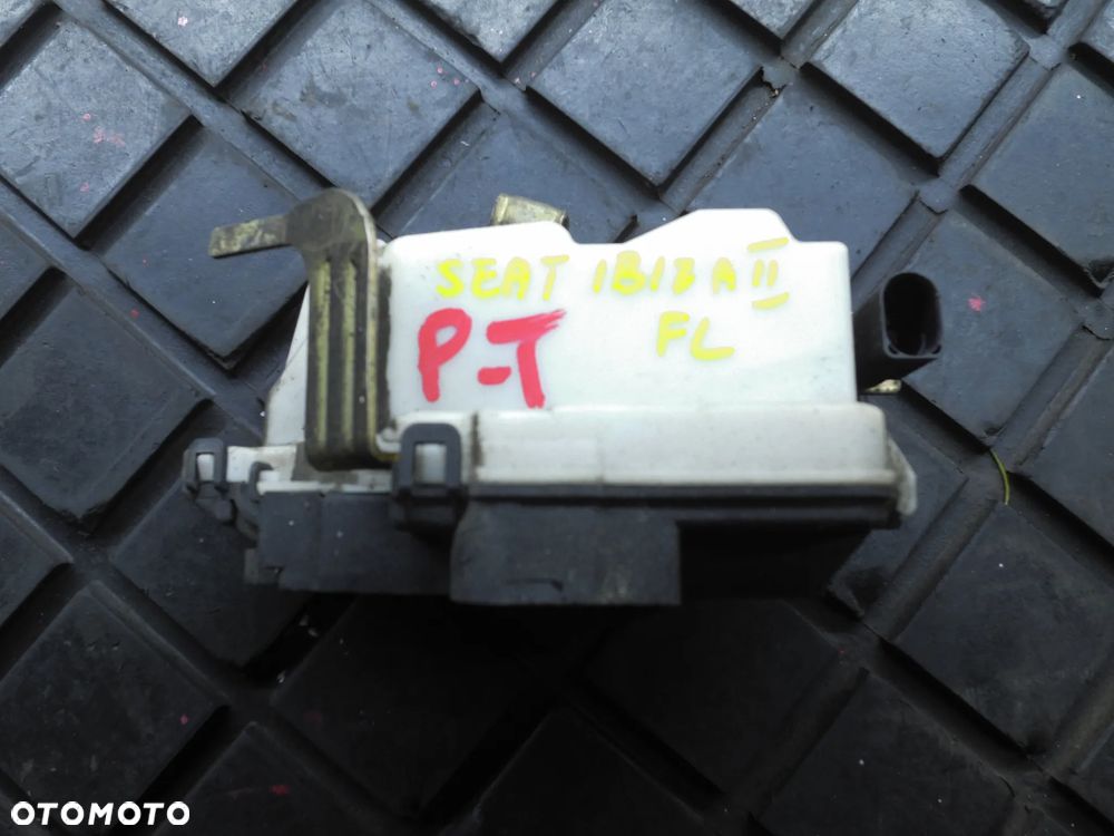 ZAMEK DRZWI TYŁ PRAWY VW POLO IBIZA II 6K4839016G - 1