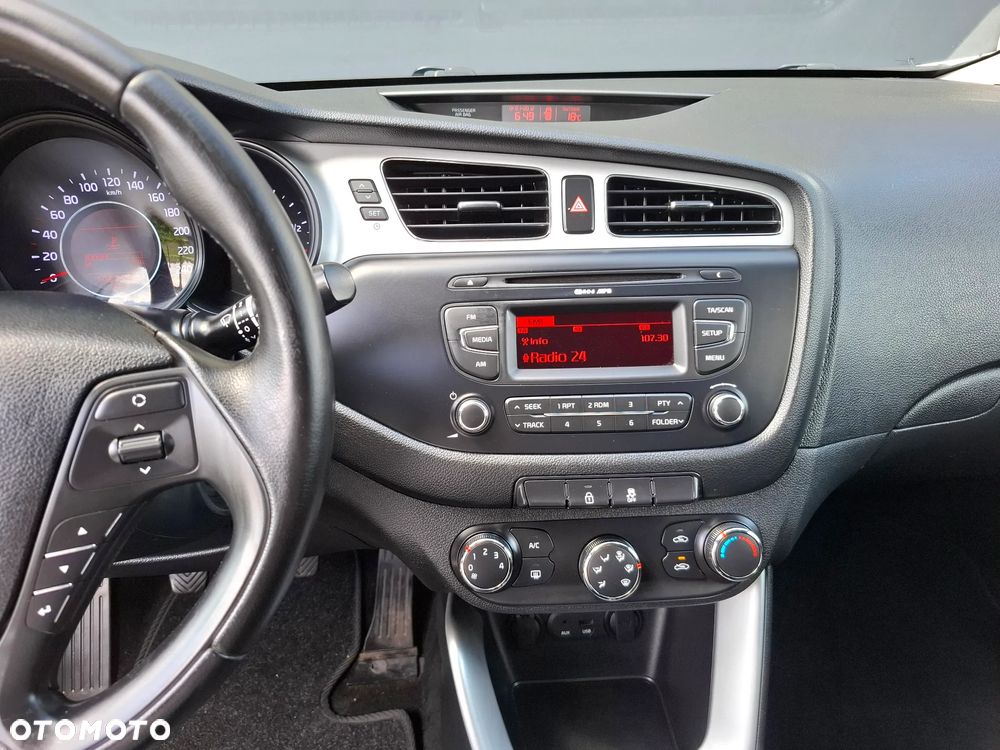 Kia Ceed 1.4 CVVT Spirit - 22
