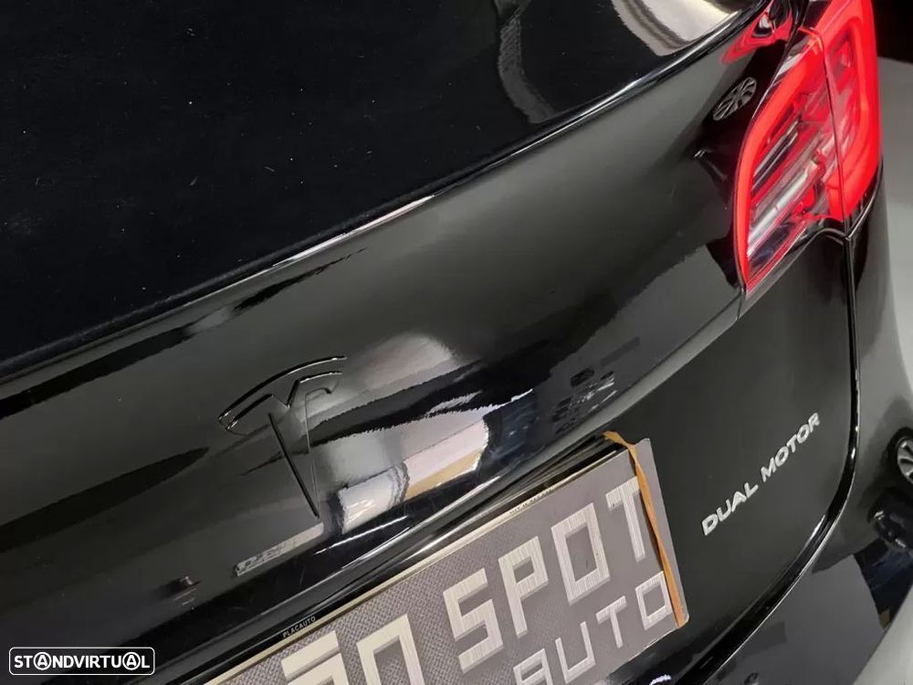 Tesla Model 3 Long-Range Dual Motor AWD - 38