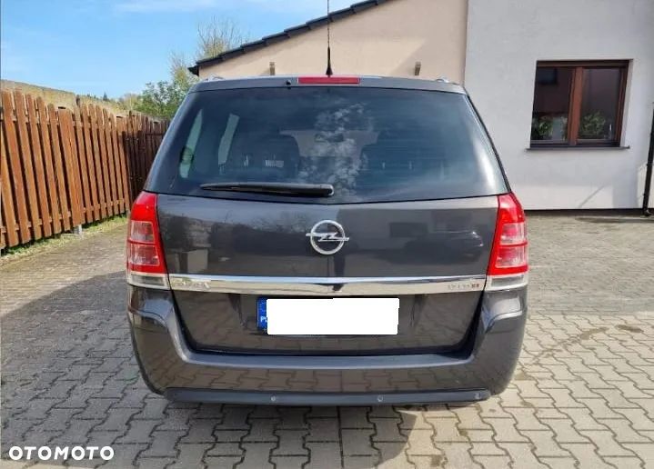 Opel Zafira - 12