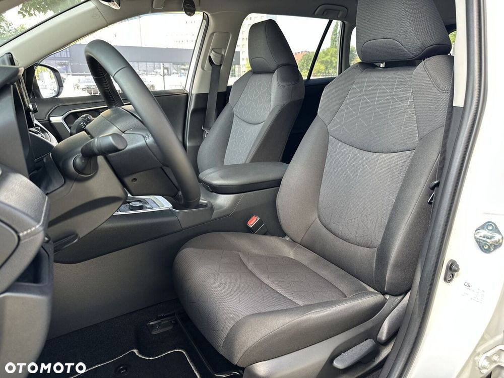 Toyota RAV4 - 18