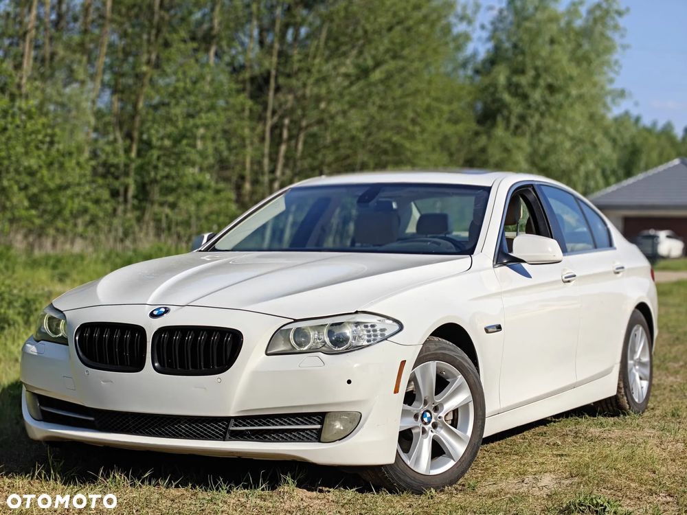 BMW Seria 5 528i Sport-Aut - 3