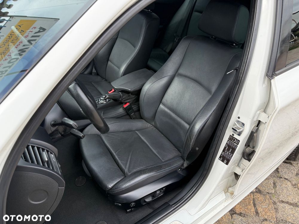 BMW Seria 1 120i Edition Sport - 23