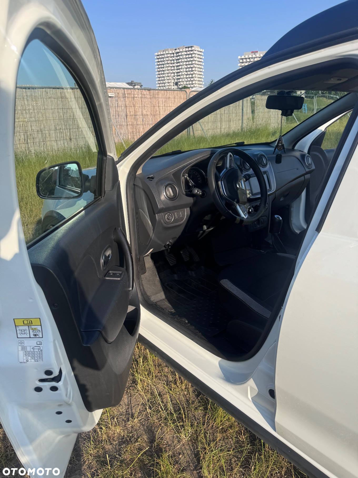 Dacia Sandero Stepway 1.0 TCe Laureate S&S - 8