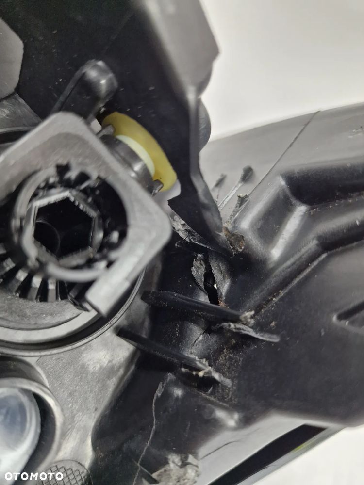 VW T6.1 T6 LIFT 19- PRAWA ZWYKŁA LAMPA PRZEDNIA PRZÓD , NR 7L1941006B , NR AUKCJI LA509 - 25