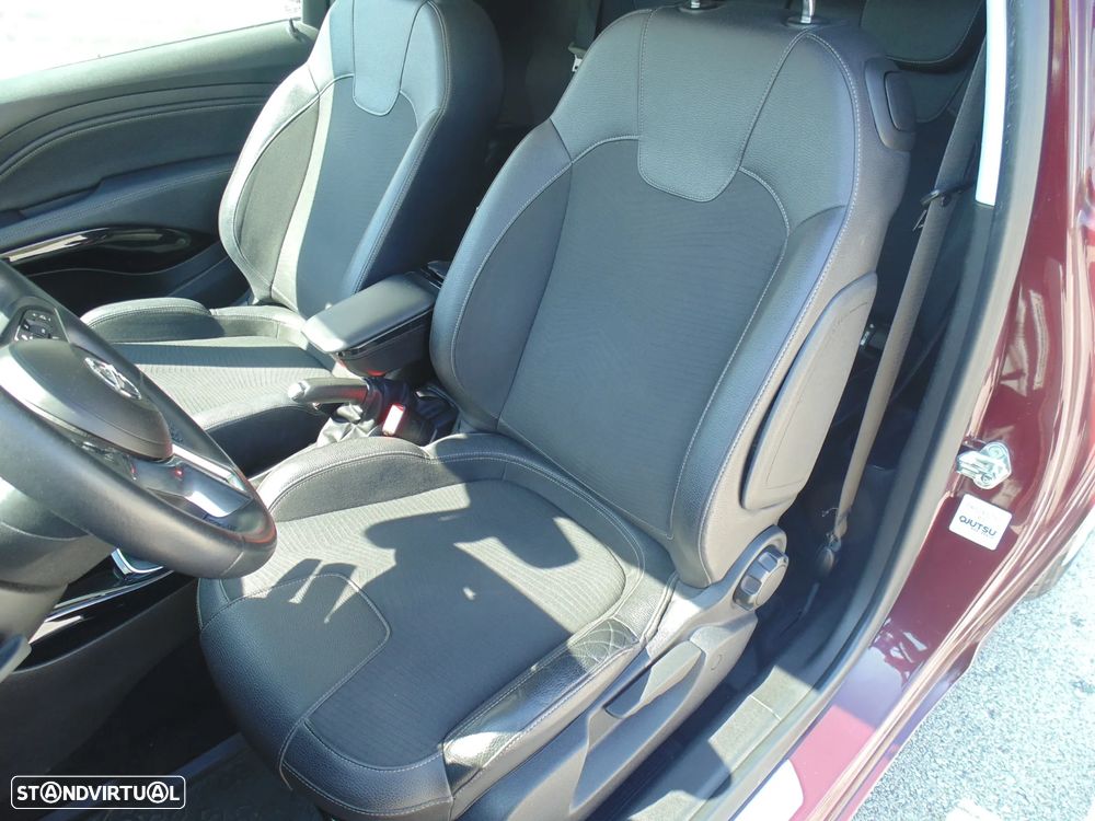 Opel Adam 1.2 Glam - 26