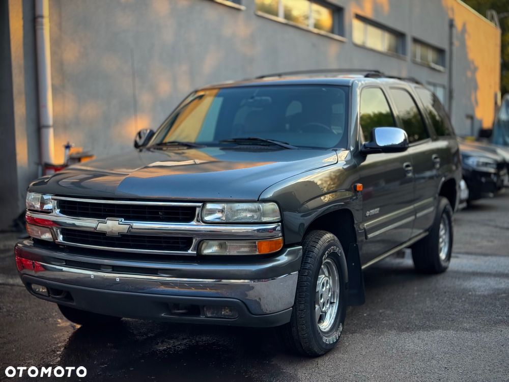 Chevrolet Tahoe - 4