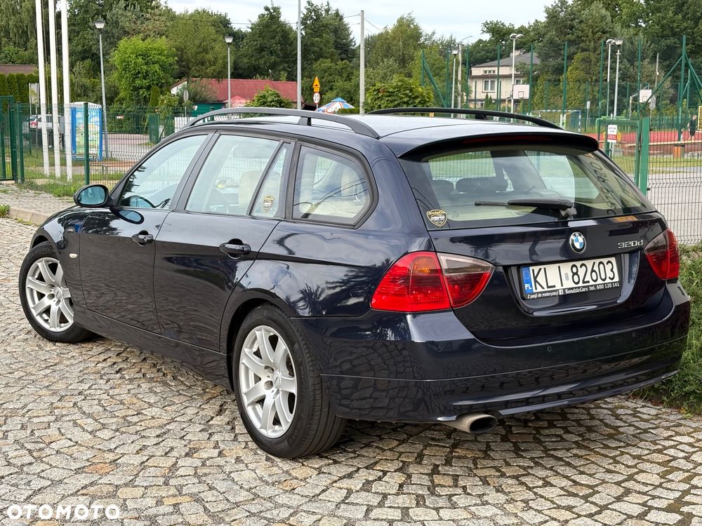 BMW Seria 3 320d DPF - 4