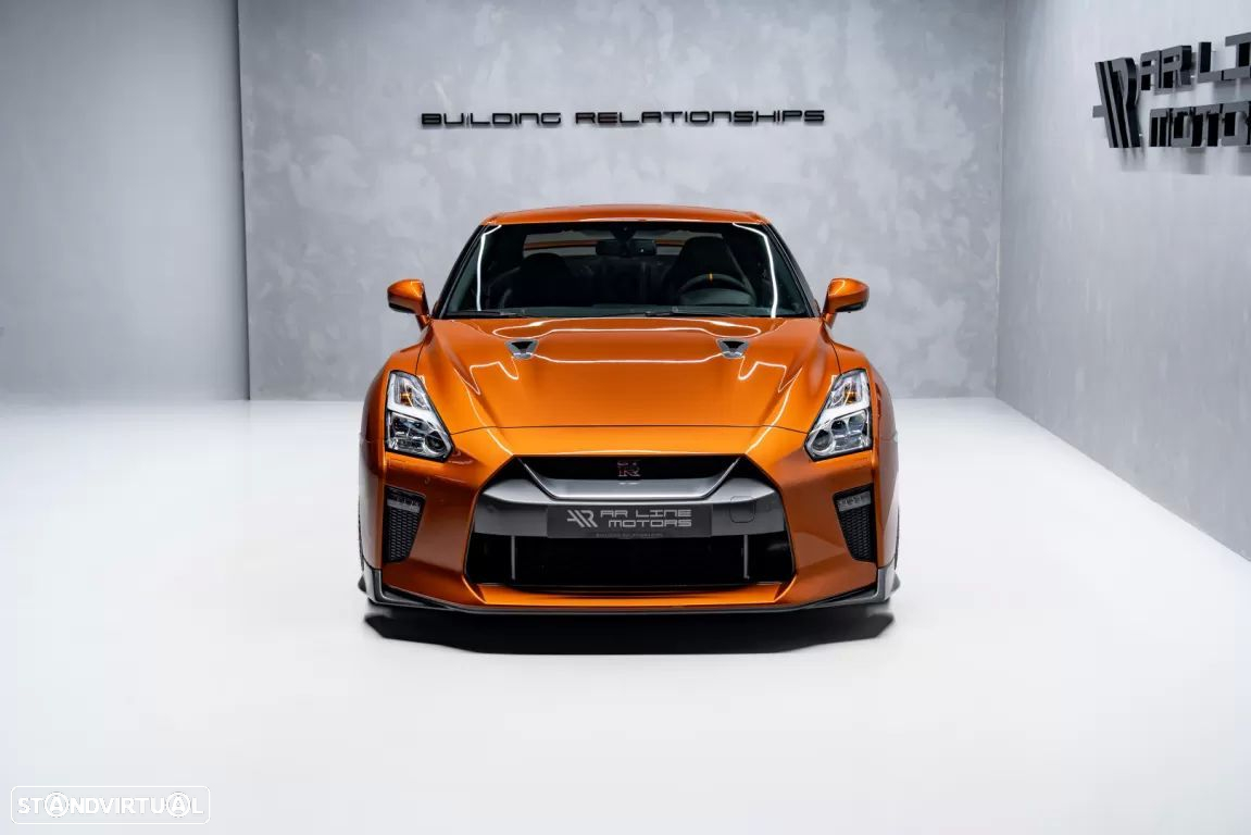 Nissan GT-R - 4
