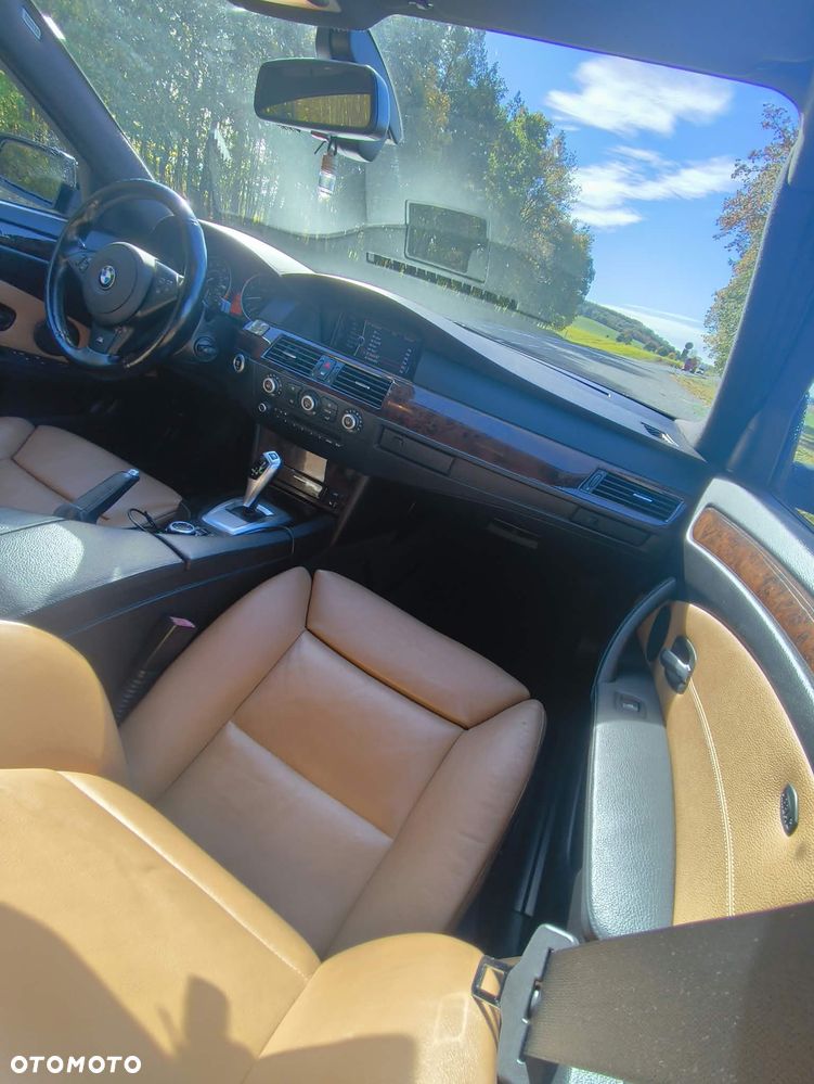 BMW Seria 5 535i xDrive - 10