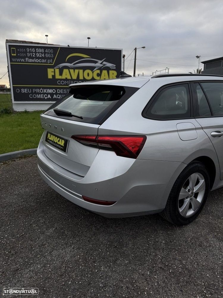 Skoda Octavia Break 2.0 TDI DSG Premium Edition - 3