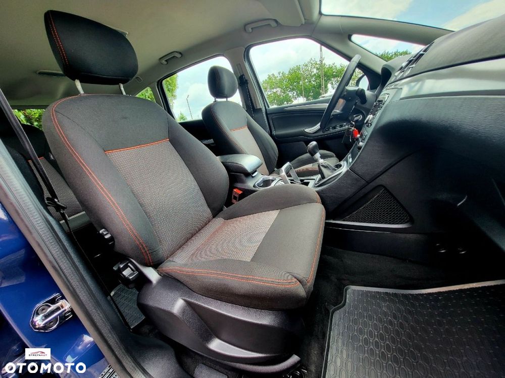 Ford S-Max - 7