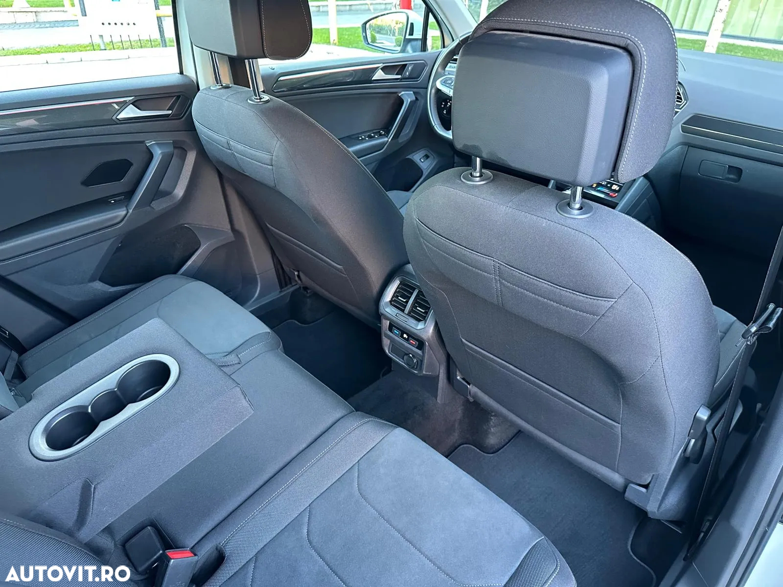 Volkswagen Tiguan 2.0 TDI DSG Elegance - 8