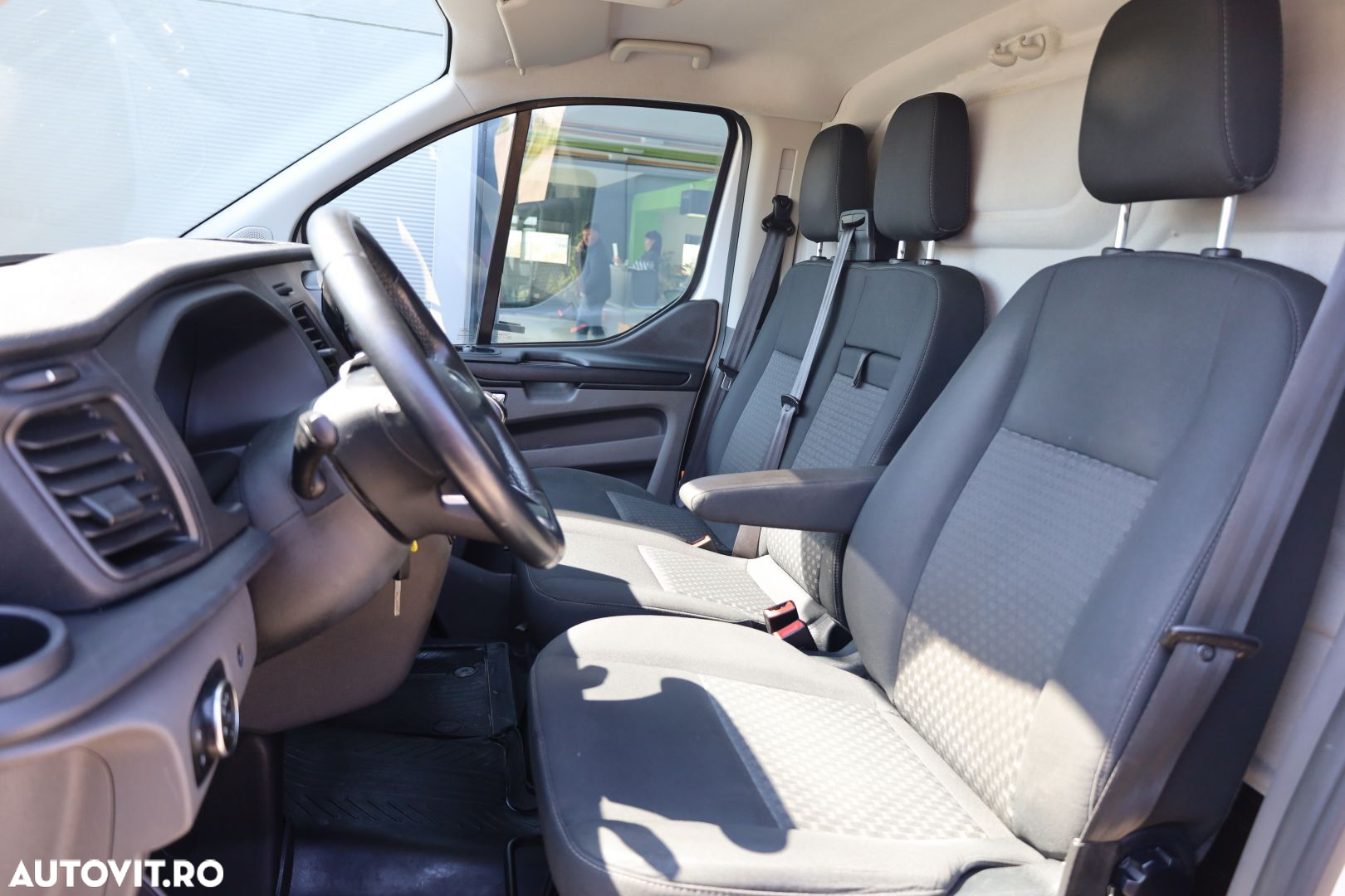Ford Transit Custom - 12