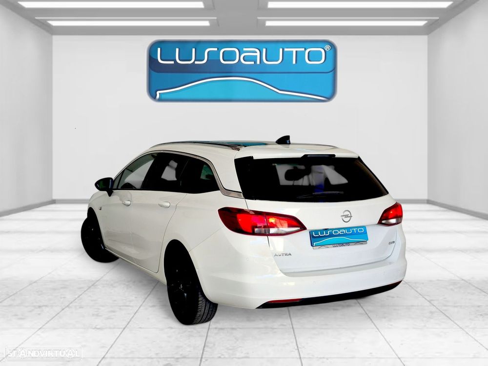 Opel Astra Sports Tourer - 7