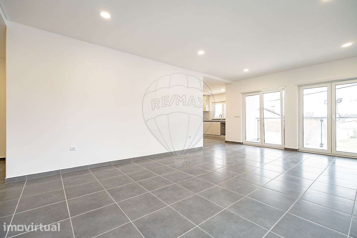 Apartamento T2 para arrendamento - Grande imagem: 3/36