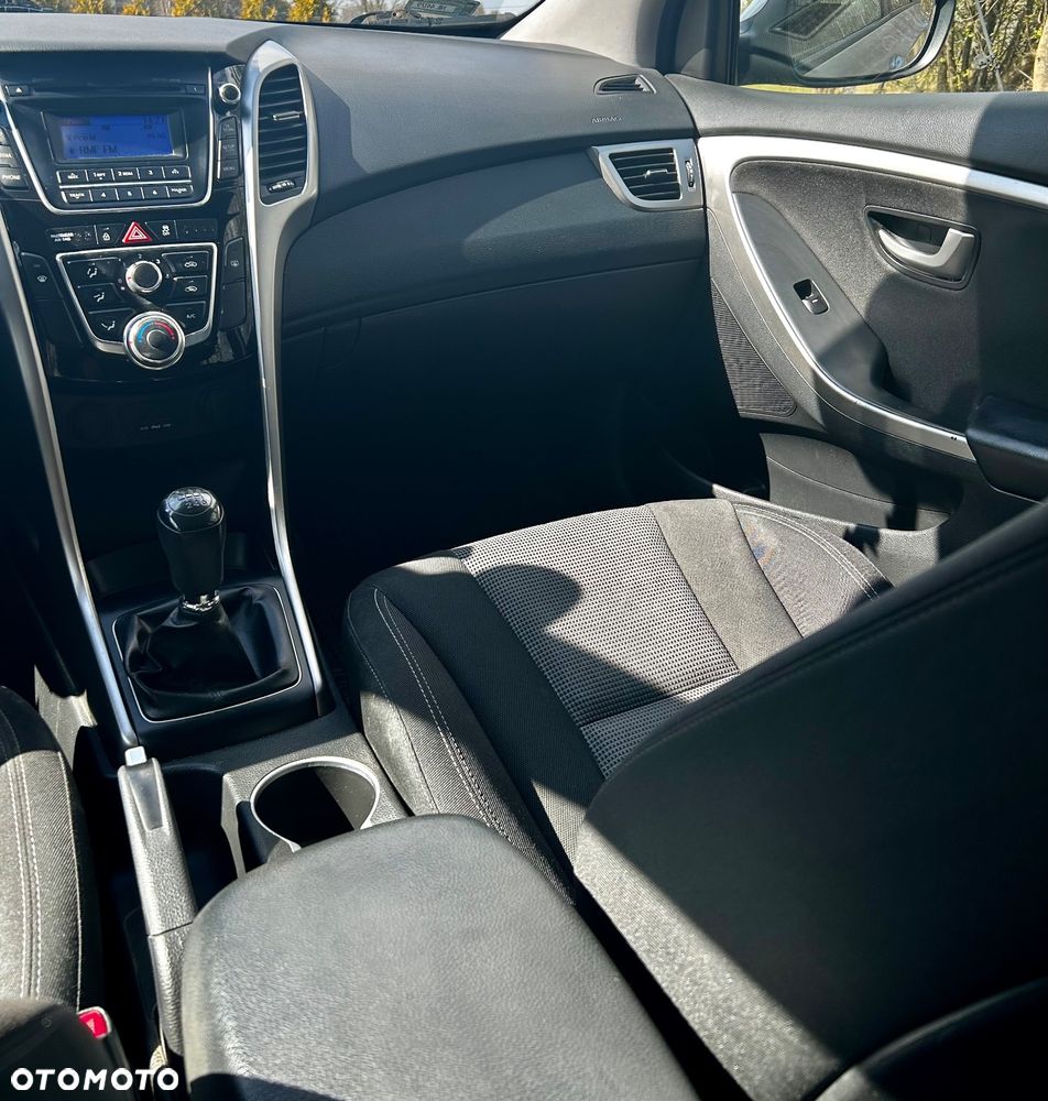 Hyundai i30 1.4 CRDi Classic + - 14