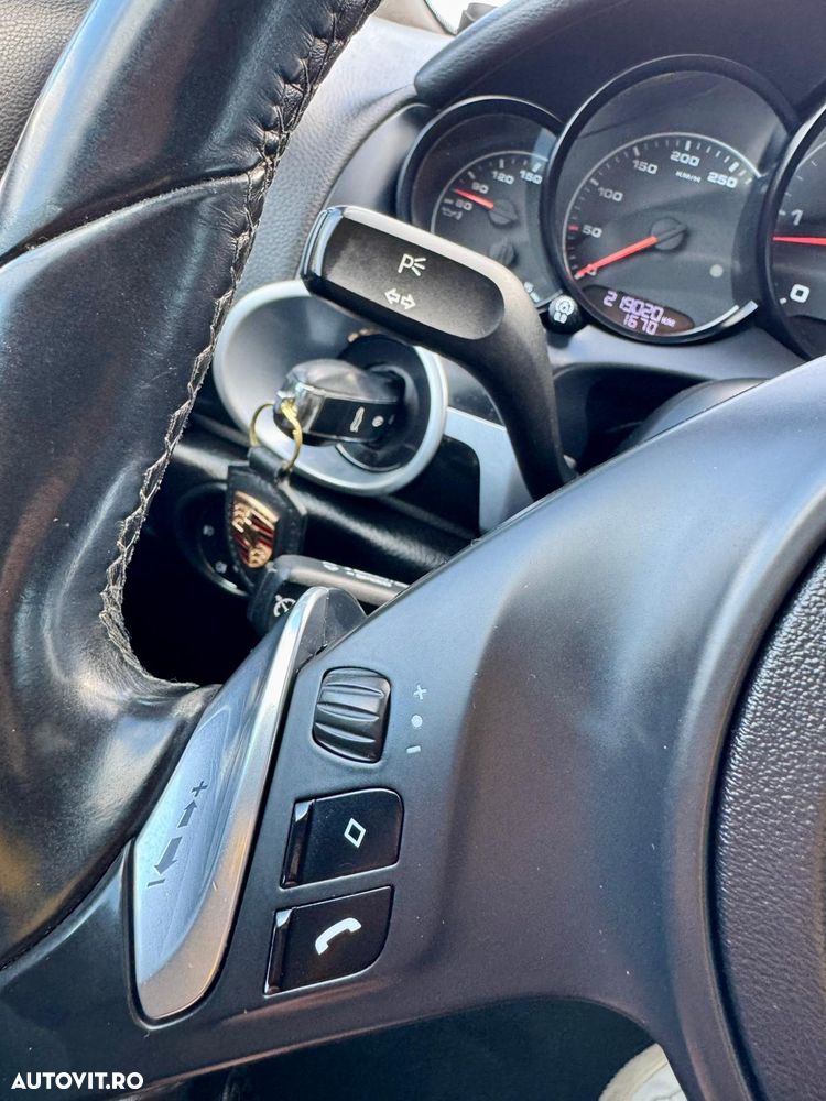 Porsche Cayenne Diesel Tiptronic S - 36