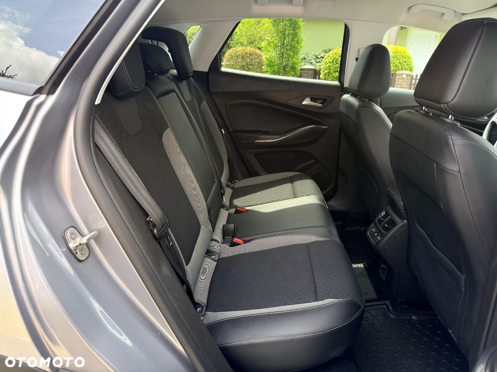 Opel Grandland X 1.2 Start/Stop Automatik Business INNOVATION - 30