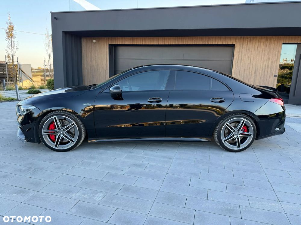 Mercedes-Benz CLA - 4