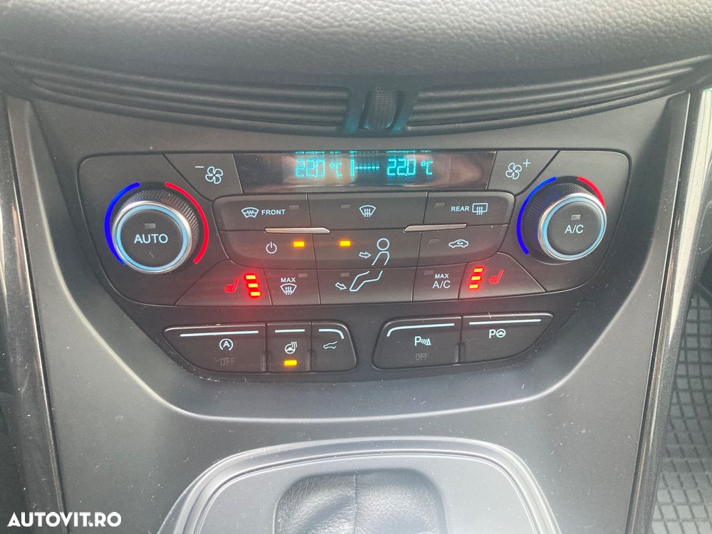 Ford Kuga 2.0 TDCi 4x4 Aut. ST-Line - 20