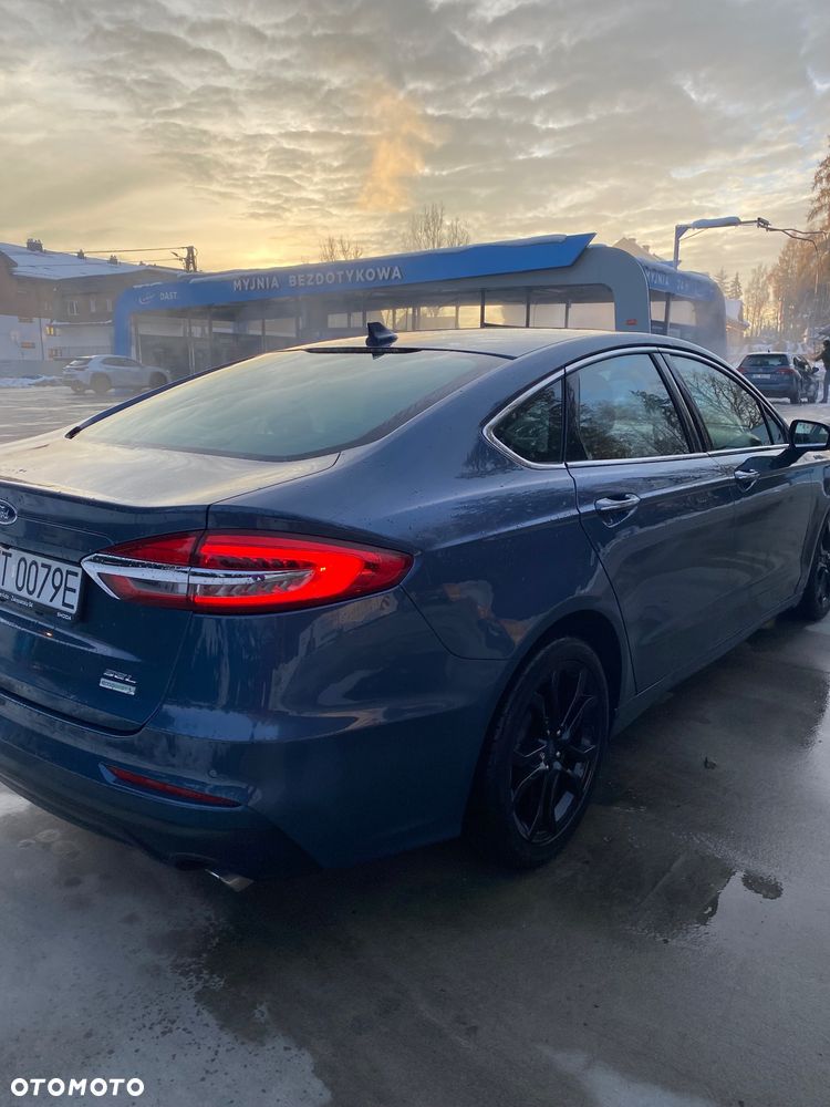 Ford Fusion - 6