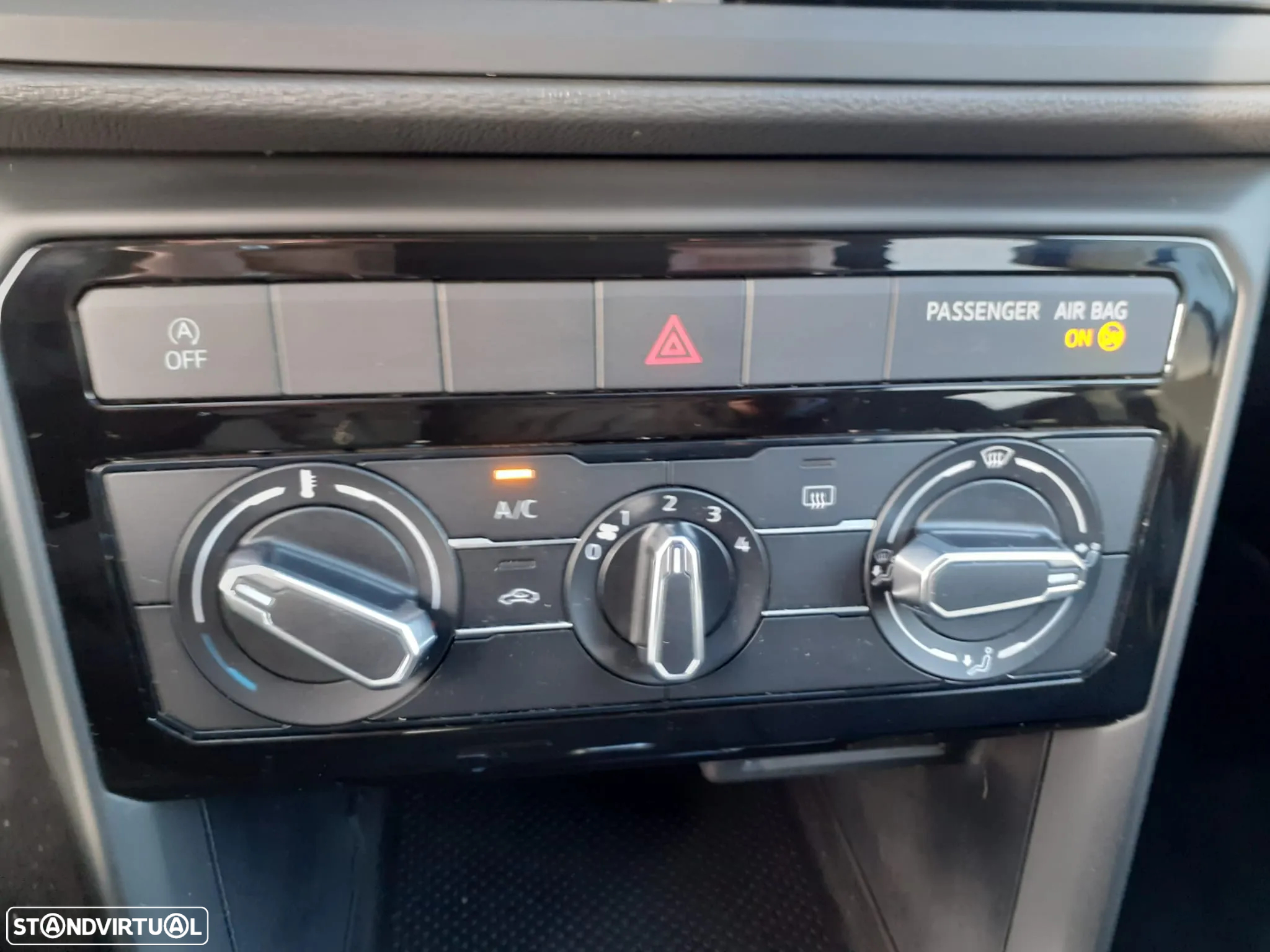 VW T-Cross 1.0 TSI - 11