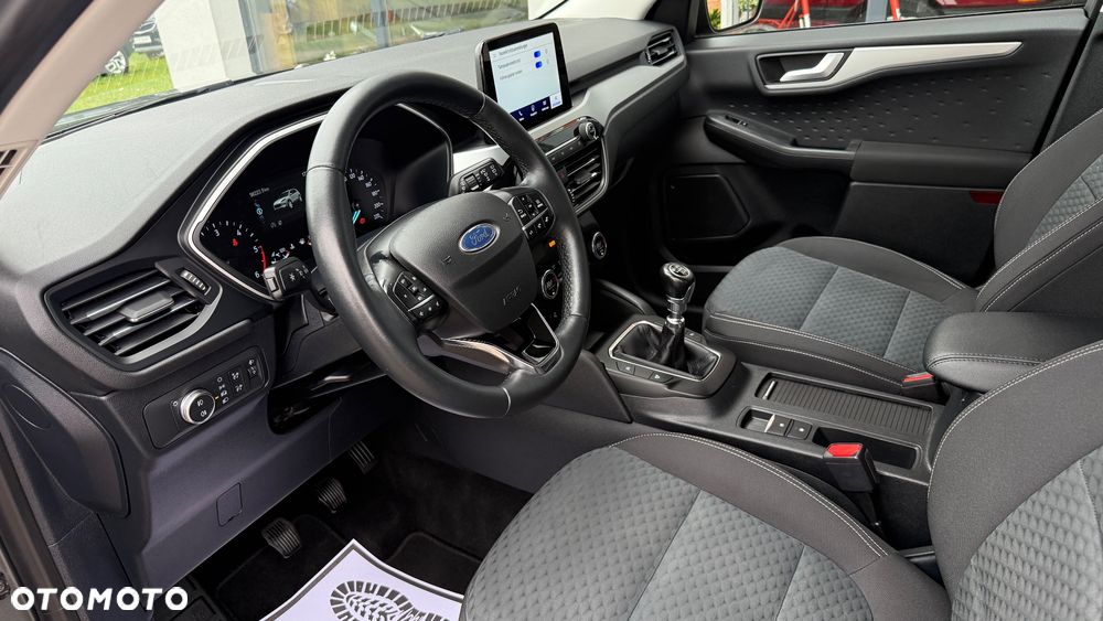 Ford Kuga - 17