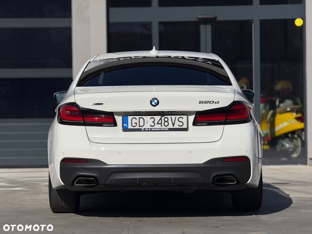 BMW Seria 5 520d xDrive mHEV M Sport sport - 13
