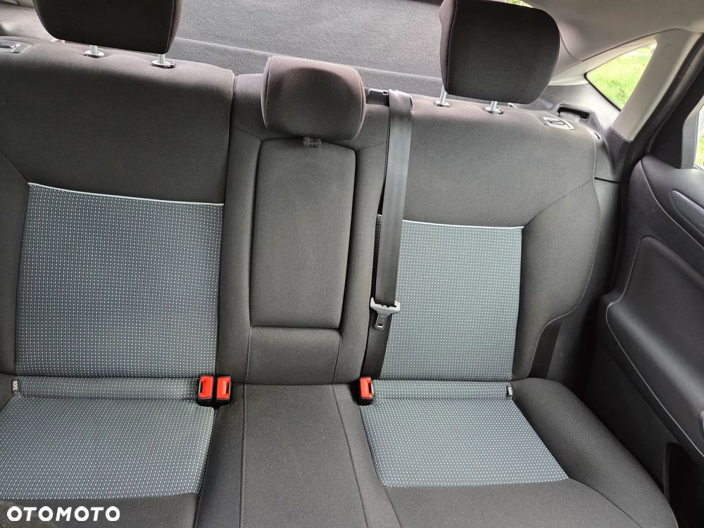 Ford Mondeo 1.6 T Silver X Plus - 19