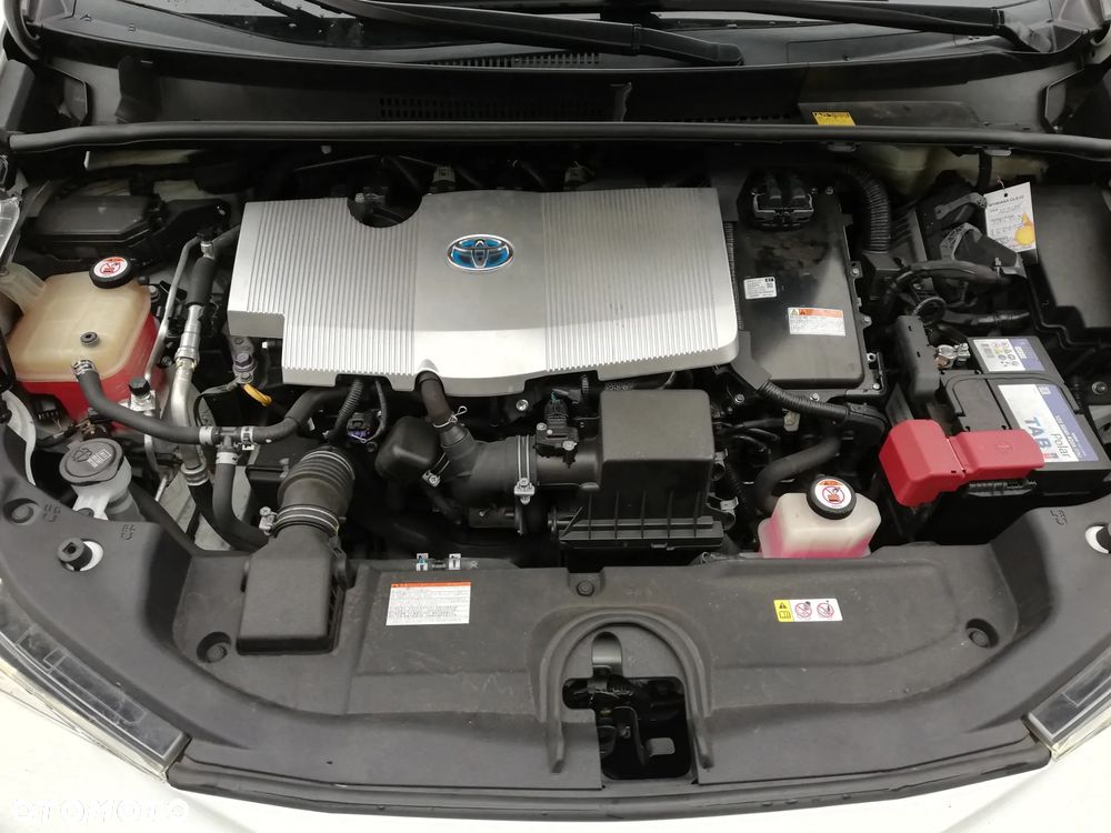 Toyota Prius - 30
