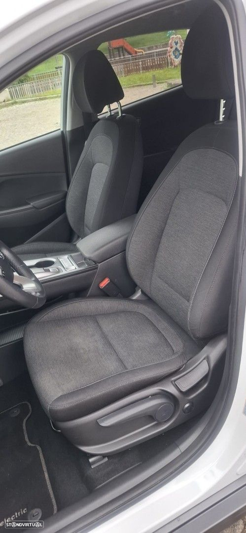 Hyundai Kauai EV 64 kWh Vanguard - 17