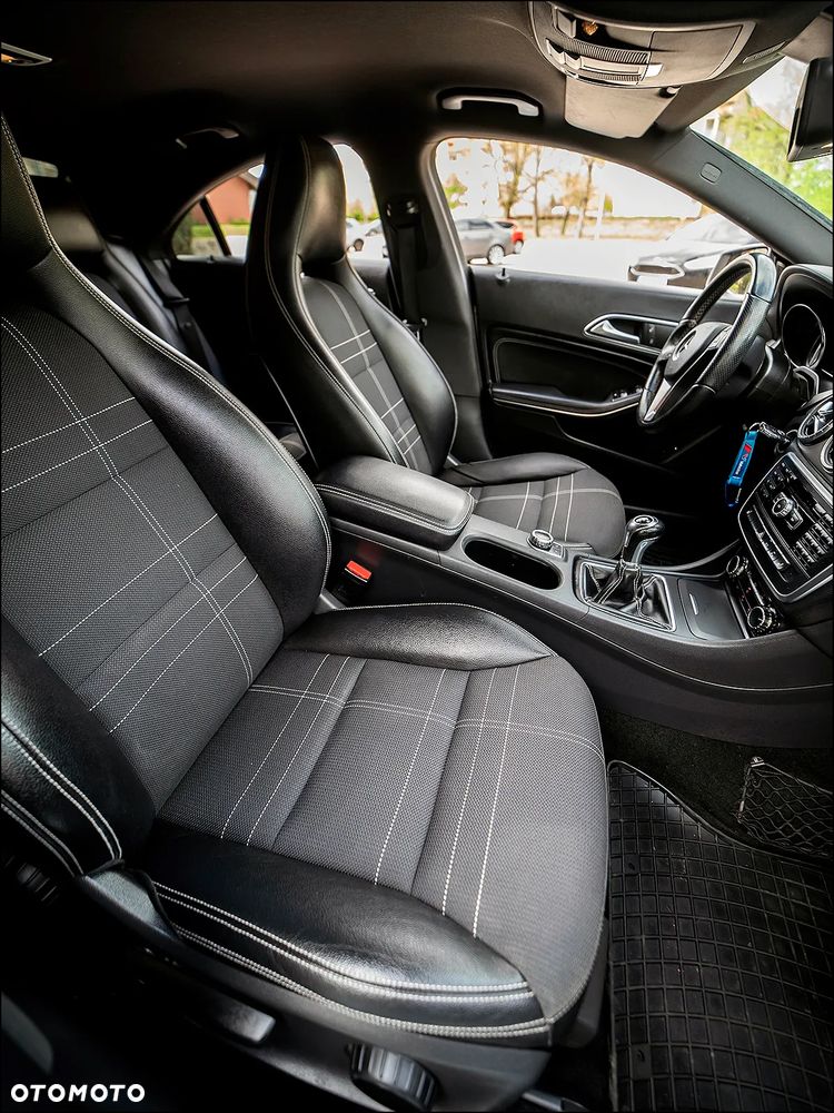 Mercedes-Benz CLA - 35