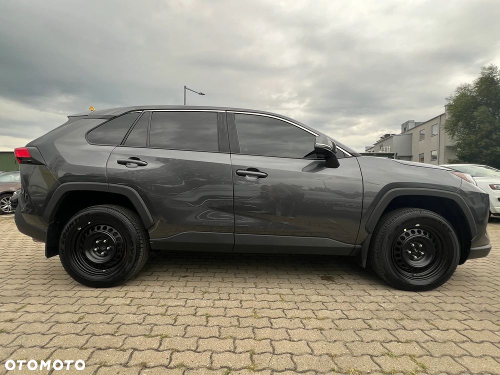 Toyota RAV4 - 10