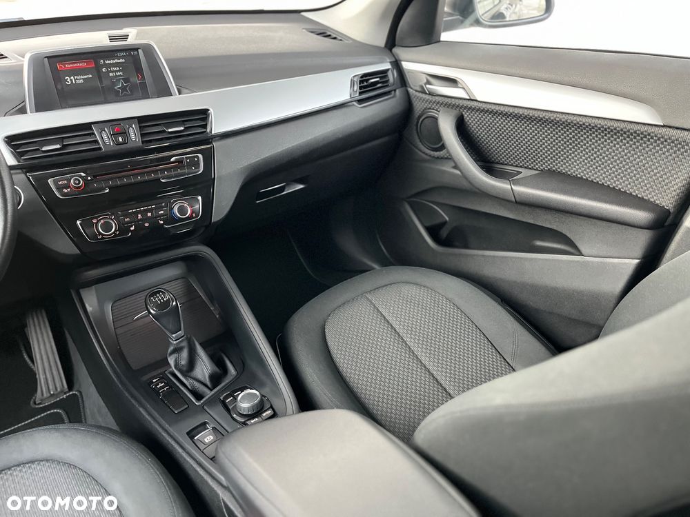 BMW X1 sDrive18d - 22