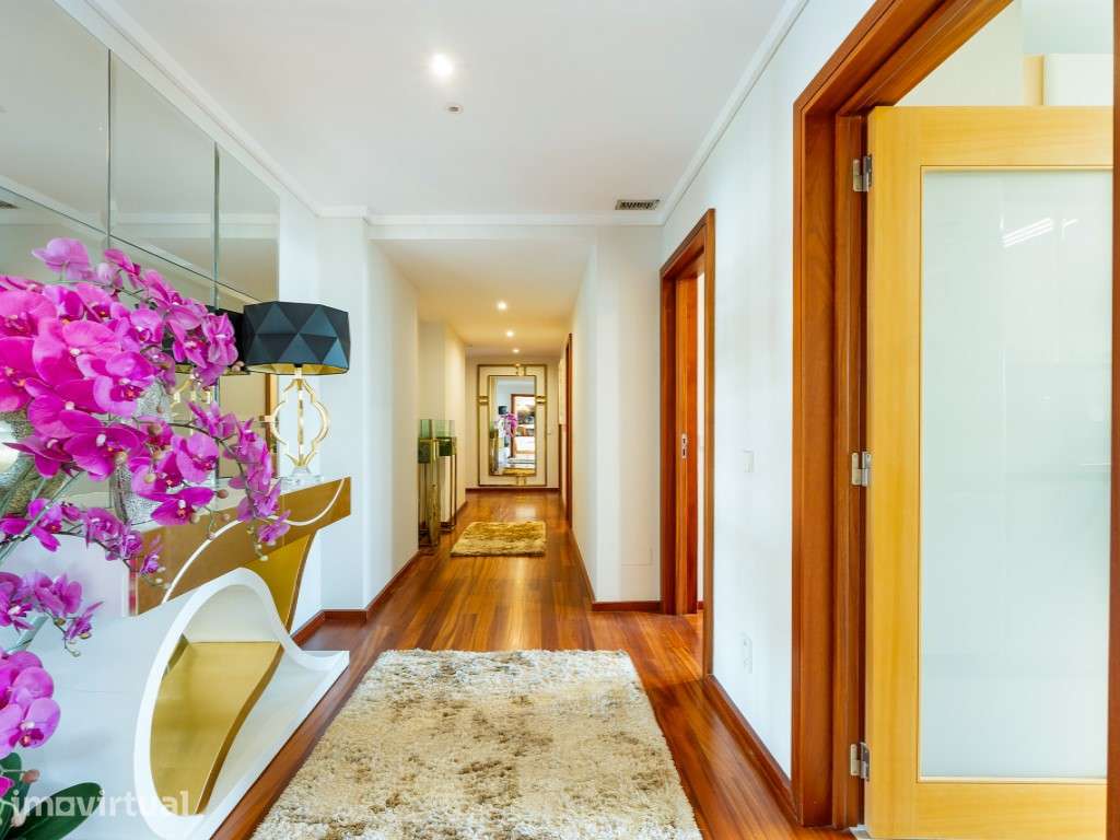 Apartamento T4, na Avenida da Boavista, Porto - Grande imagem: 4/26