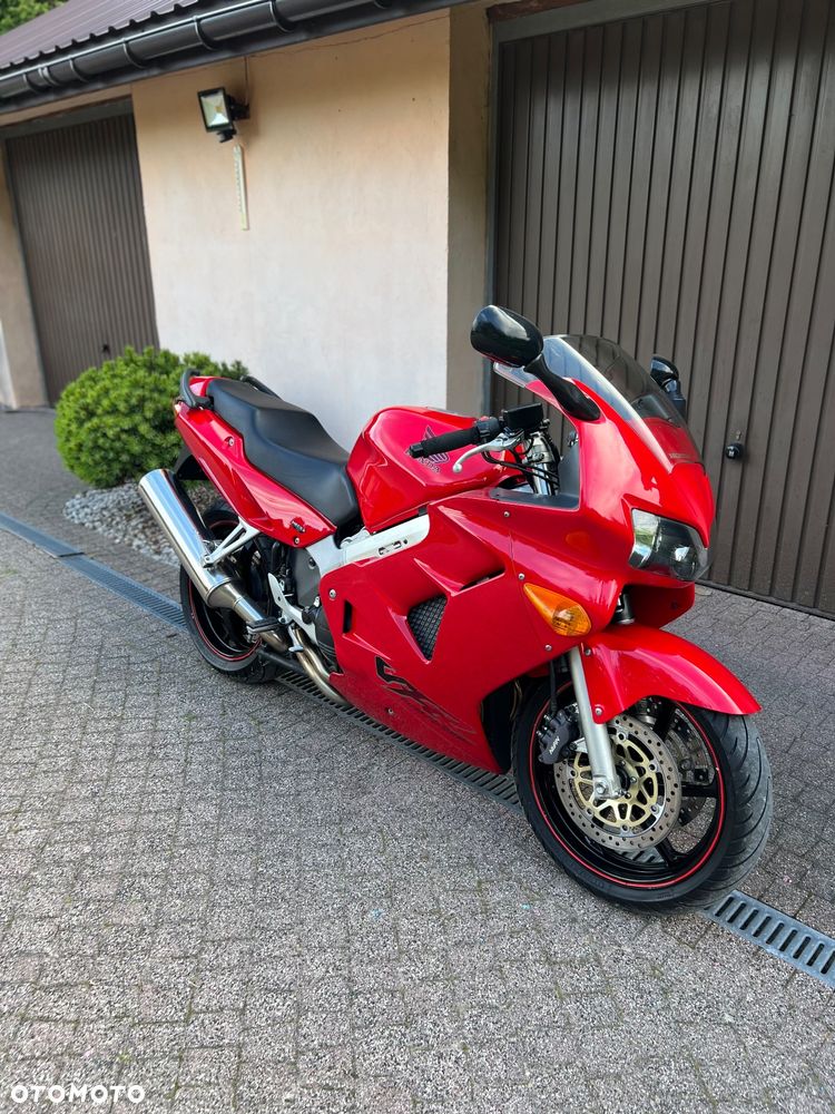 Honda VFR - 1