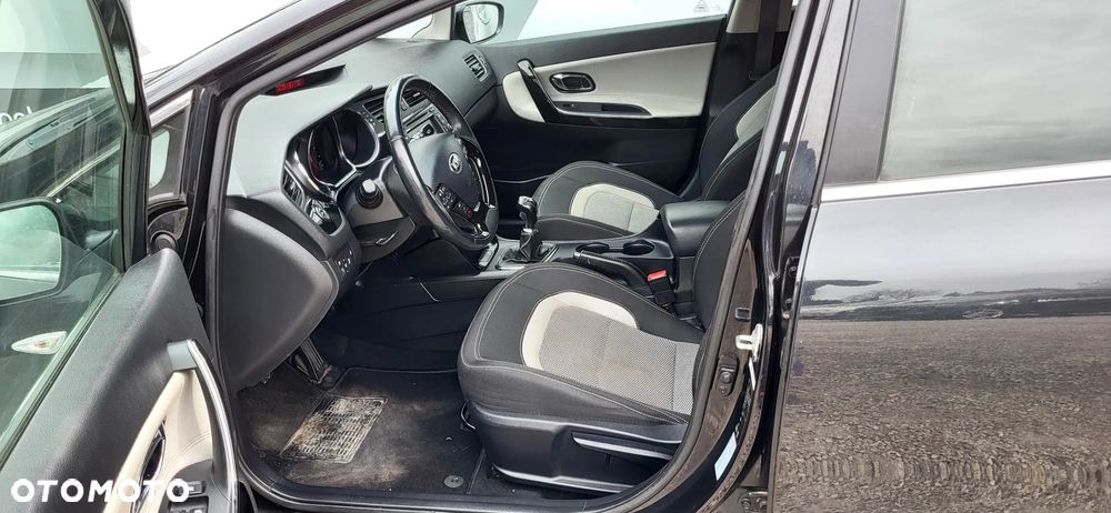 Kia Ceed 1.6 GDI ISG Spirit - 17