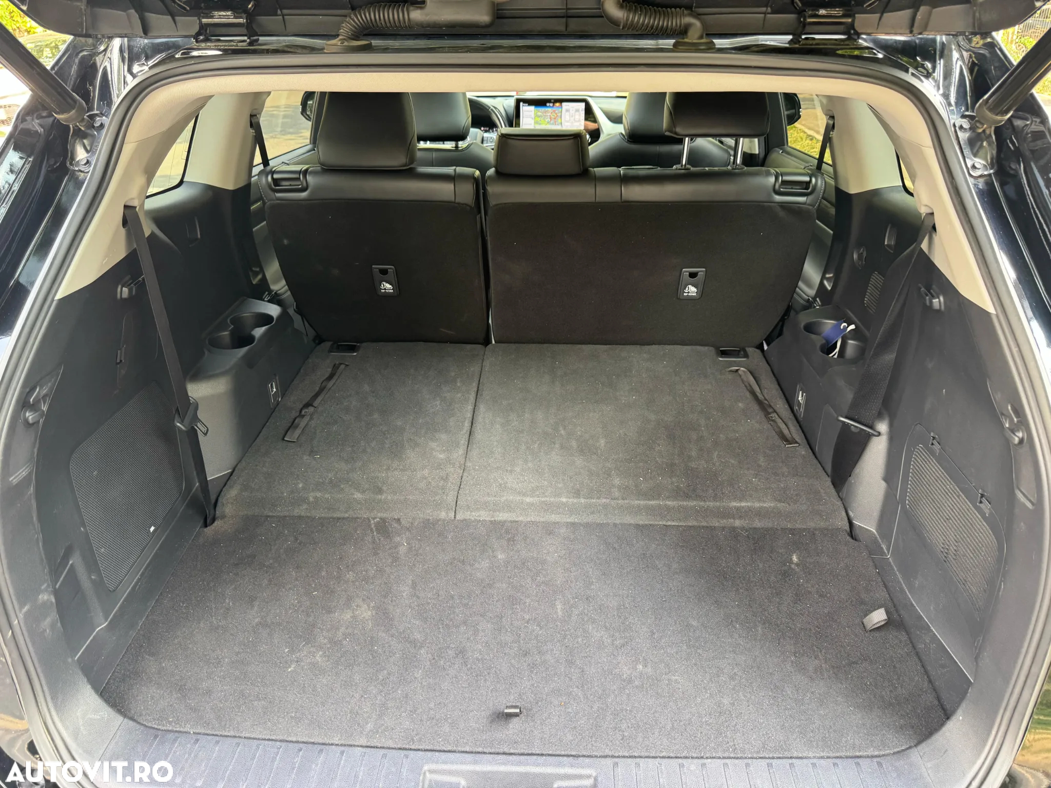 Toyota Highlander 2.5 L Hybrid Dynamic Force 248CP Luxury Metallic - 12