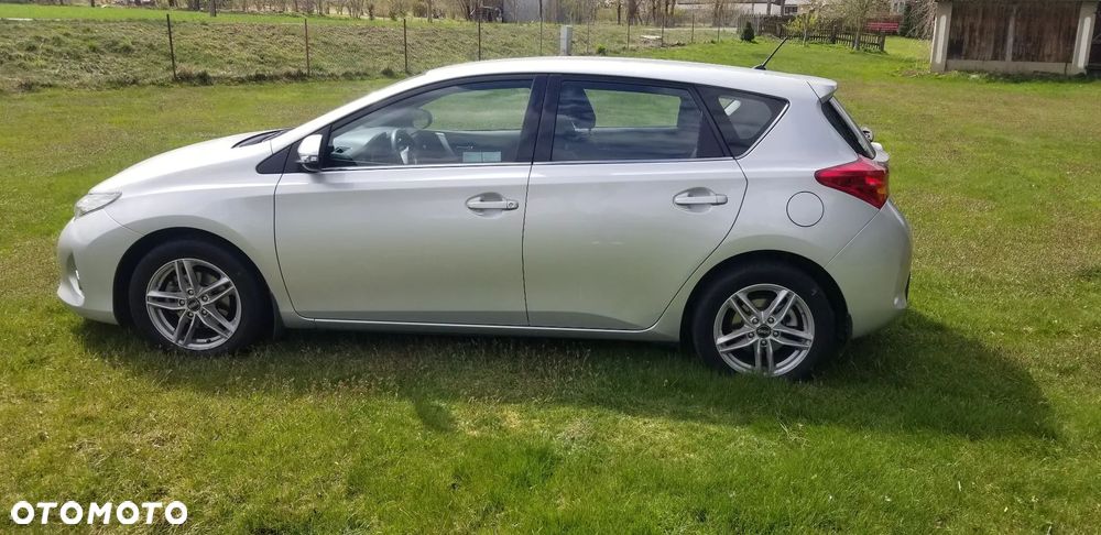 Toyota Auris 1.6 Active - 12