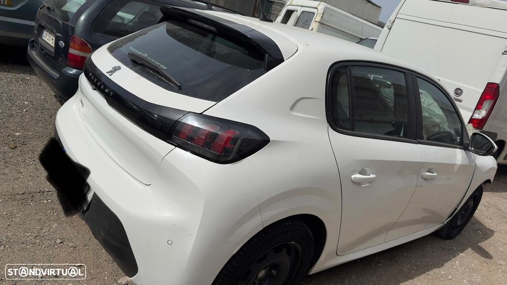 Peugeot 208 de 2021 gasolina para peças - 2