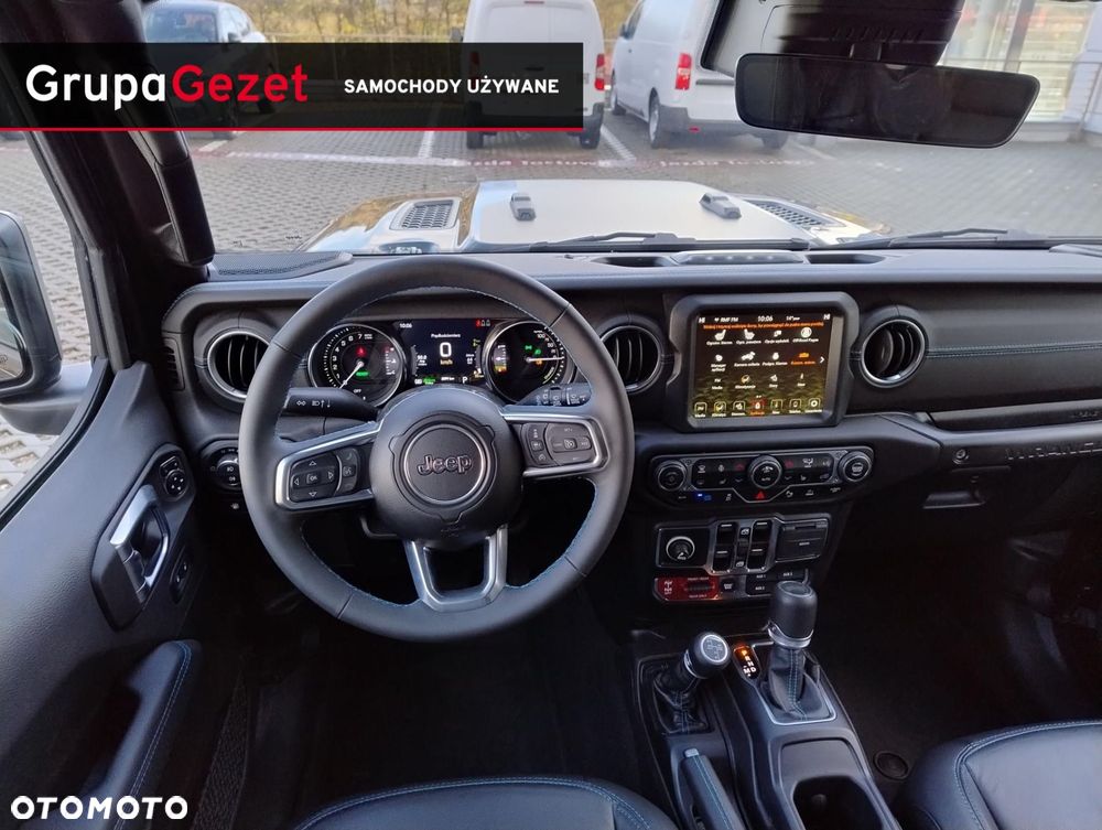Jeep Wrangler - 15