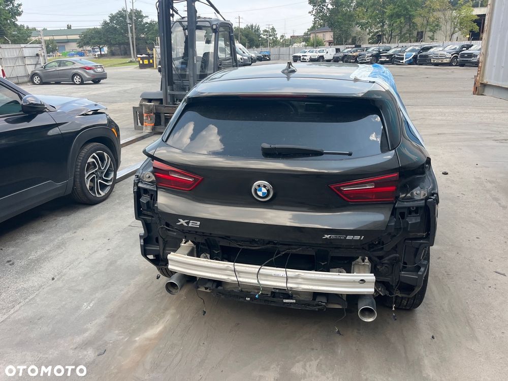BMW X2 - 10