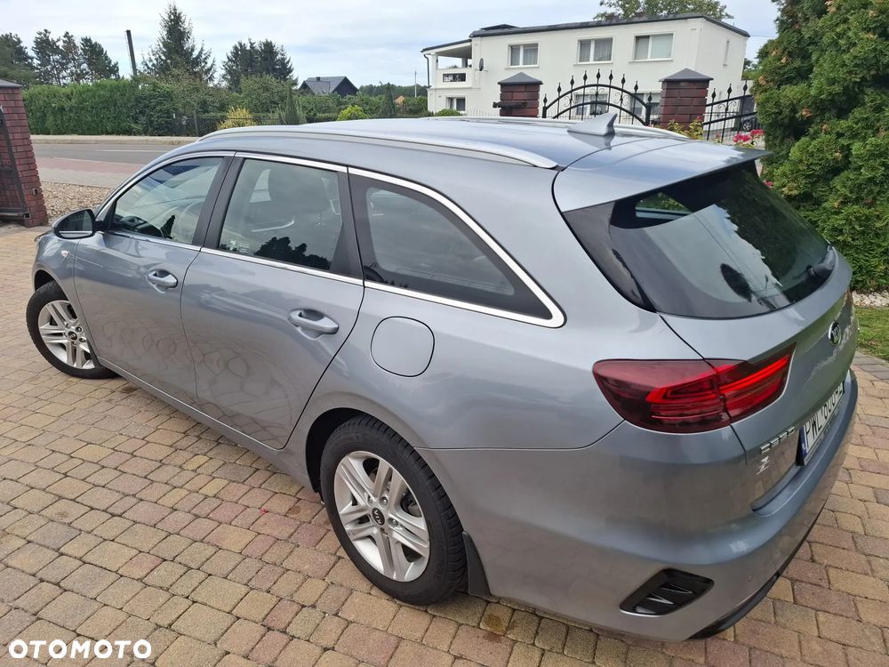 Kia Ceed 1.6 CRDi mHEV M - 7
