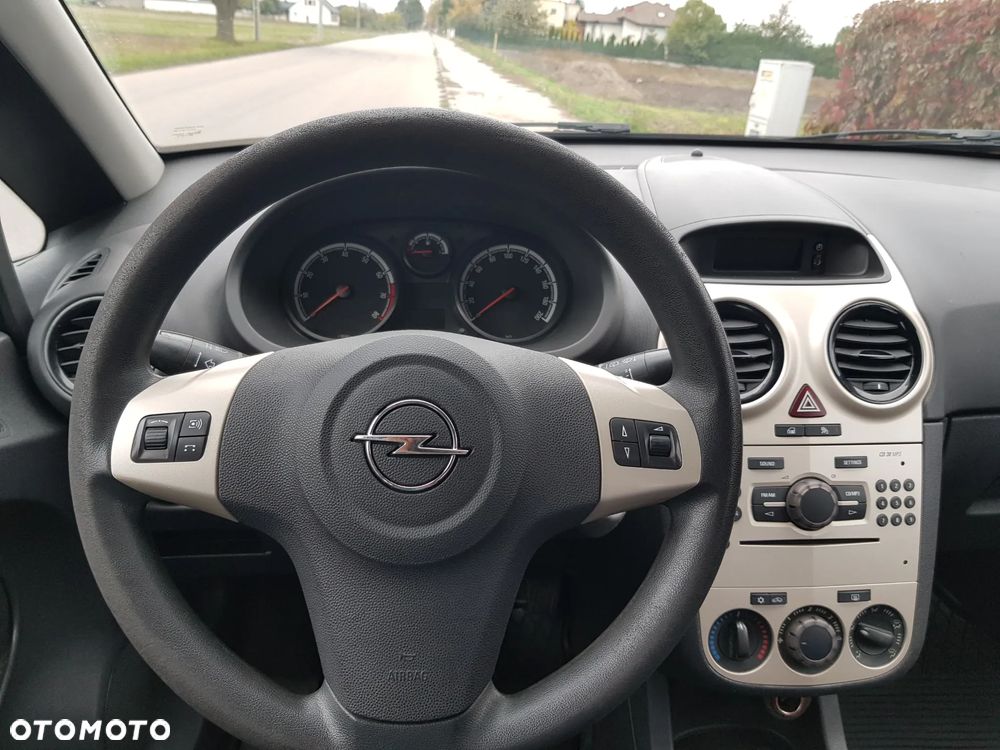 Opel Corsa 1.2 16V Essentia - 14