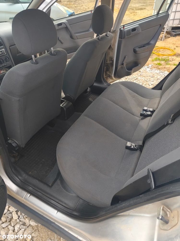 Opel Astra - 6