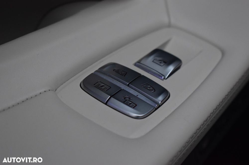 BMW Seria 7 740Ld xDrive MHEV - 28