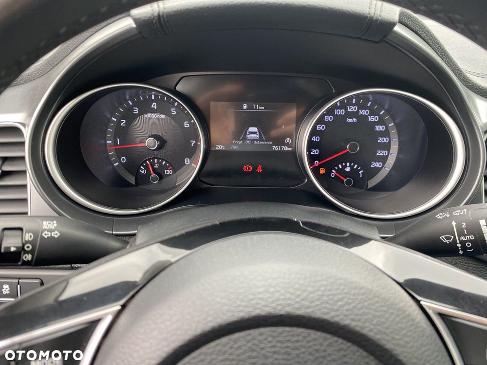 Kia Ceed - 21